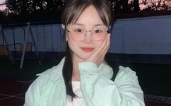 NONO公园揉胸屁害她吃安眠药